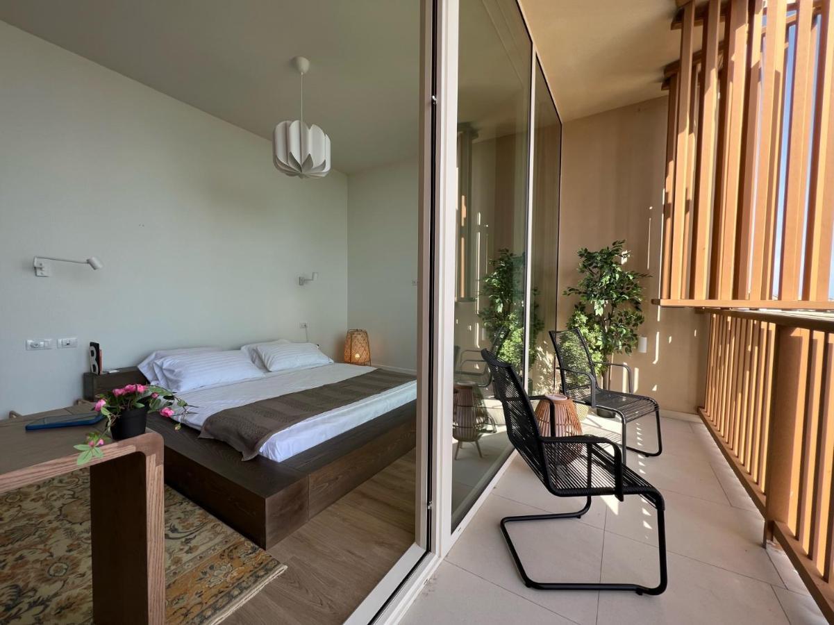 3-bedroom With A Pool And Private Sauna In Coast