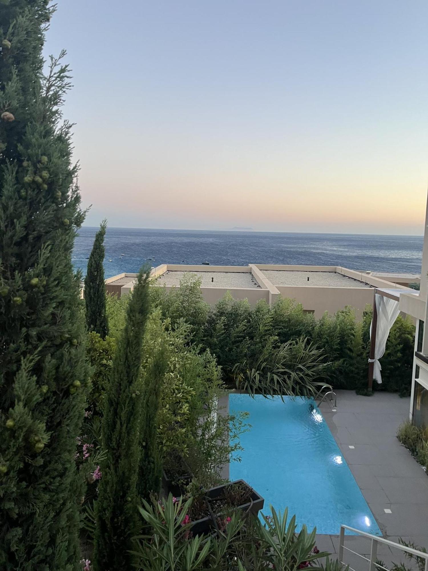 Villa 3-bedroom With A Pool And Private Sauna In Coast *
